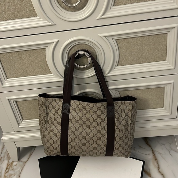 Authentic Gucci tote bag - Picture 9 of 16
